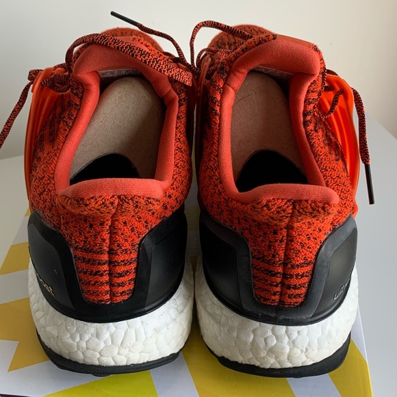 Adidas Ultra-boost 3.0 Like New - Picture 2 of 4